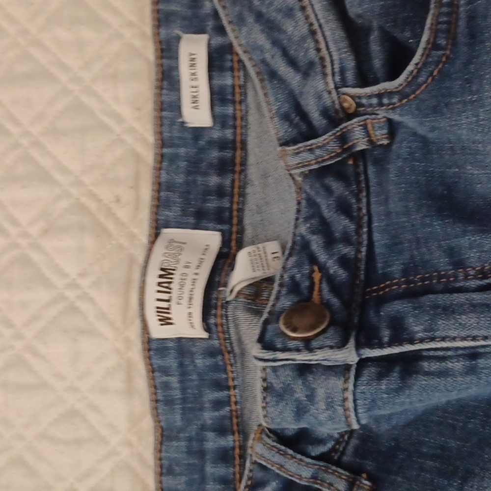 William Rast Distressed Jeans - Picture 4 of 6